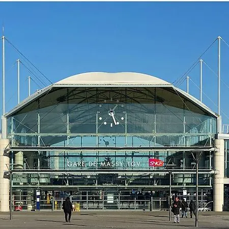 Le Nid Chromatique, Hyper Centre *